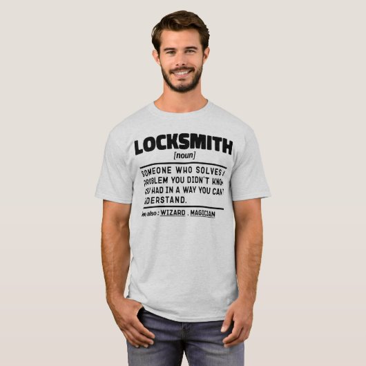 Slotenmaker Noun Certified Lock Repairer Technicia T-shirt (Voorkant volledig)
