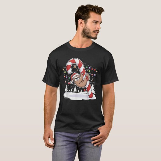 Sloth and Giant Candy Cane Christmas Pajama for Sl T-shirt (Voorkant volledig)