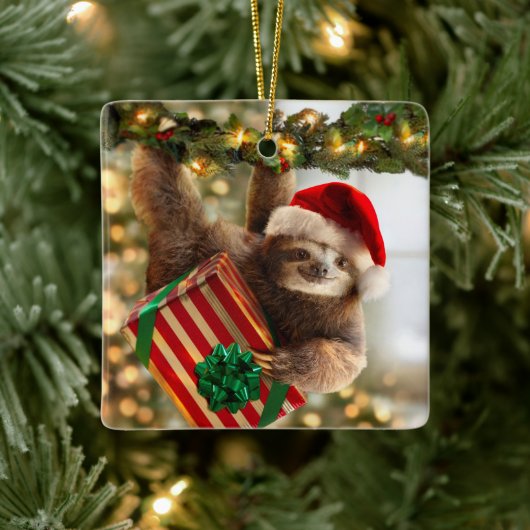 Sloth Bearing Gifts Keramisch Ornament (Boom)