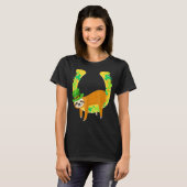 Sloth Napping op Leprechaun Hoefijzer St. Patrick' T-shirt (Voorkant volledig)