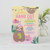 Sloth Party Verjaardag Schattige Fun Pink Animals Kaart (Staand voorkant)
