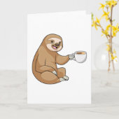 Sloth with Cup of Coffee Kaart (Gele Bloem)