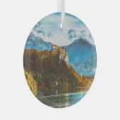 Sloveense klif kijkt uit op Bled Castle. Glas Ornament (Voorkant Rechts)