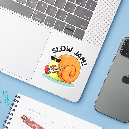 Slow Jam Funny Music Animal Pun Sticker (Laptop met iPhone)