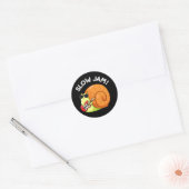 Slow Jam Funny Music Snail Pun Dark BG Ronde Sticker (Envelop)