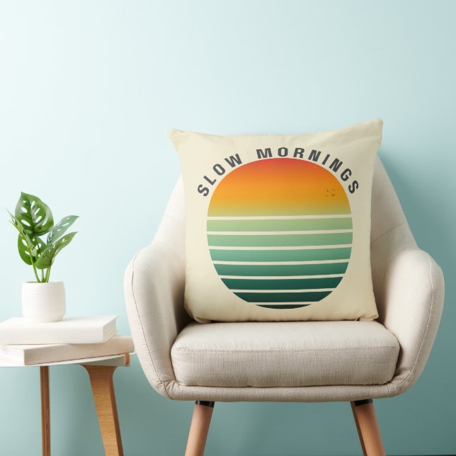 Slow Mornings - Retro Sunset Throw Pillow Kussen (Stoel)