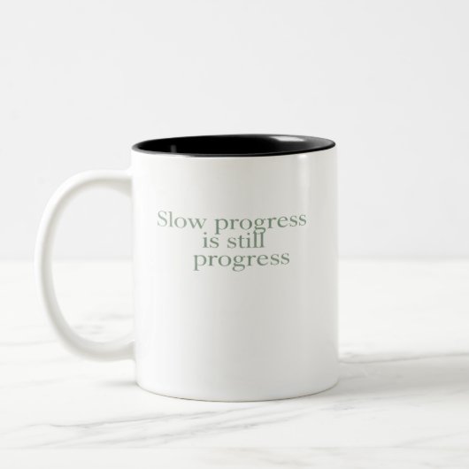 Slow Progress Is Still Progress Tweekleurige Koffiemok (Links)