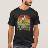 Slow Runners Club No need for Speed Sloth Turtle T-shirt (Voorkant)