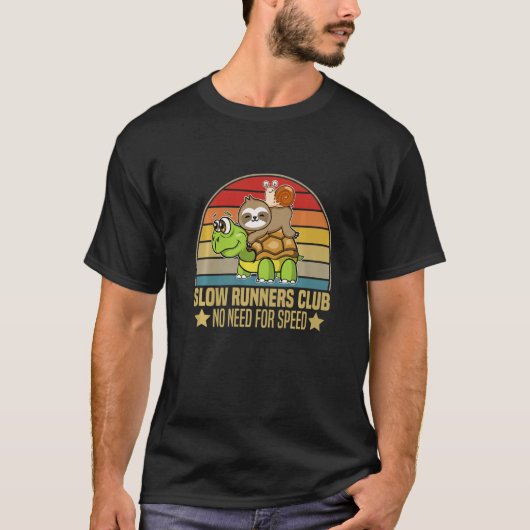 Slow Runners Club No need for Speed Sloth Turtle T-shirt (Voorkant)