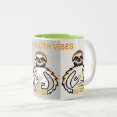 Slow SLOTH Vibes - Wildlife - Natuur Tweekleurige Koffiemok (Voorkant rechts)