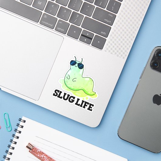 Slug Life Funny Green Slug Pun Sticker (Laptop met iPhone)