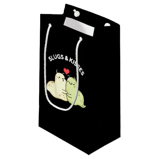 Slugs en Kisses Funny Slug Pun Dark BG Klein Cadeauzakje (Voorkant Gekanteld)
