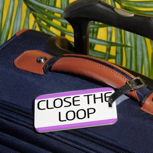 Sluit de Cirkel | Robuuste Reis Bagage Label (Voorkant Insitu 3)