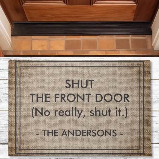 Sluit de voordeur niet echt dicht. deurmat