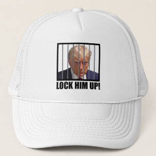 Sluit hem op! Trump Mugshot Trucker Pet