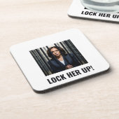 Sluit Kamala op Bier Onderzetter (Linkerzijde)