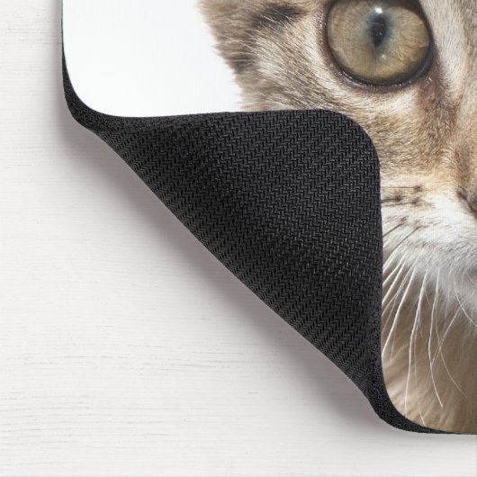 Sluit portret van een kitten af muismat (Hoek)