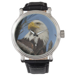 Sluiten Hoofd Shot of Bald Eagle Horloge