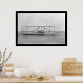 Sluiten van een vliegtuig van de gebroeders Wright Poster (Keuken)