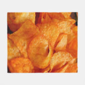 Sluiten van sappige, knapperige chips op zwart bor fleece deken (Voorkant (Horizontaal))