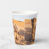 Sluiting van Camel in de woestijn van Oman Papieren Bekers (Rechts)
