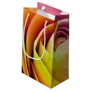 Sluiting van Colorful Roos Petals Klein Cadeauzakje