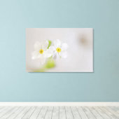 Sluiting van de bloemen 2 canvas afdruk (Insitu (Houten vloer))