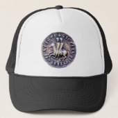 SLUITING VAN DE KNIGHTSTEMPLAR TRUCKER PET (Voorkant)