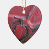 Sluiting van de roodroodroedel keramisch ornament (Links)