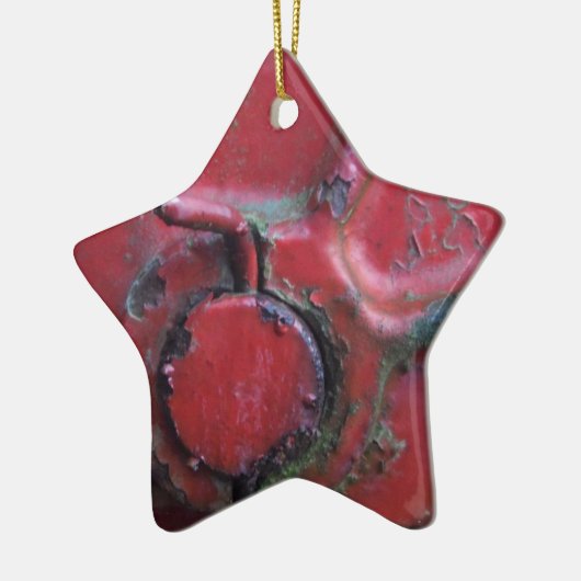 Sluiting van de roodroodroedel keramisch ornament (Links)