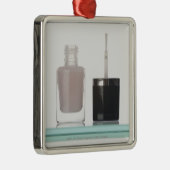 Sluiting van een fles nagellak metalen ornament (Rechts)