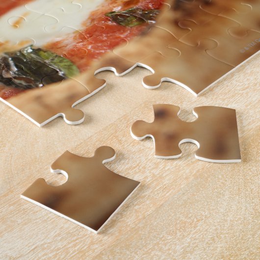 Sluiting van een hele pizza legpuzzel (Zijkant)