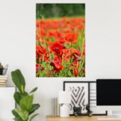 Sluiting van een Poppy-veld, Frankrijk Poster (Thuiskantoor)