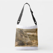 sluiting van een wilde beer op crossbody tas (Voorkant)