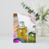 Sluiting van flessen met massageoliën briefkaart (Staand voorkant)