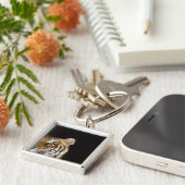 Sluiting van het aanstootgevende tijgergezicht sleutelhanger (Zijkant)