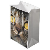 Sluiting van kat met gele ogen medium cadeauzakje (Voorkant Gekanteld)