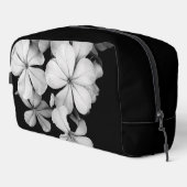 Sluiting van zwarte en witte bloemen toilettasje (Rechterhoek)