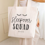 Slumber-partij in Sluepover Squad Editable Tote Bag<br><div class="desc">Dit prachtige ontwerp kan worden aangepast aan uw favoriete kleurencombinaties. Het is een geweldig cadeau! Vind stijlvolle kantoorbenodigdheden en geschenken in onze winkel: www.berryberrysweet.com.</div>