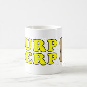 Slurp & Derp logo (3), geel op witte mok (Center)