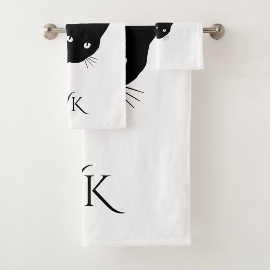 Sly Black Cat Monogram Bad Handdoek (Insitu)
