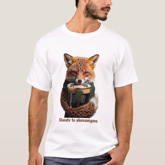 Sly Emerald Fox Toast T-Shirt  (Voorkant)