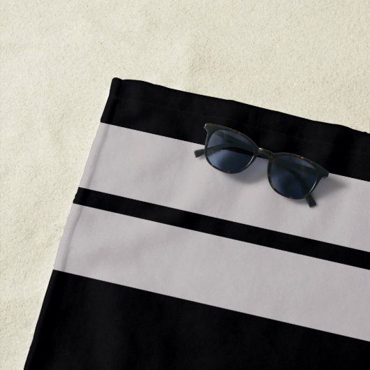 SLYTHERIN™ House Double Snake Locket Graphic Strandlaken (In situ)