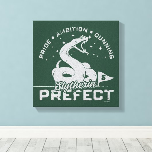 SLYTHERIN™ Prefect-badge Canvas Afdruk (Insitu (Houten vloer))