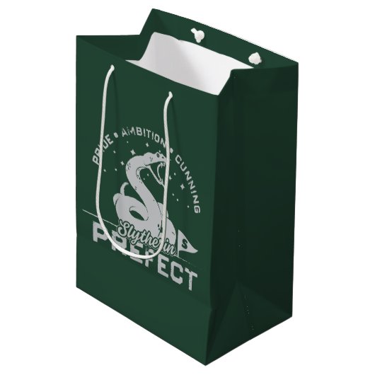 Slytherin™ Voorrang Badge Medium Cadeauzakje (Voorkant Gekanteld)