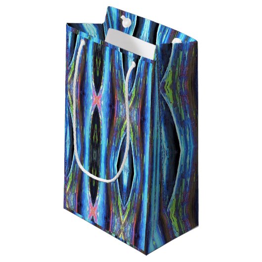 SM Gift Bag Rainbow Eucalyptus Klein Cadeauzakje (Voorkant Gekanteld)