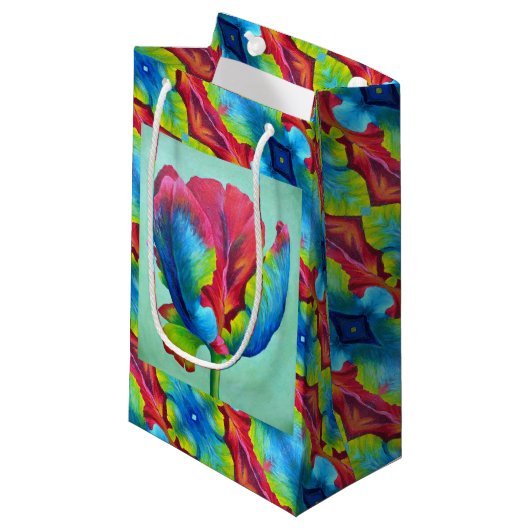 SM Gift Bag Regenboog Tulp #2 Klein Cadeauzakje (Voorkant Gekanteld)