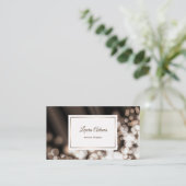 Smaak van zijde in de vorm van een kei. Tekst. Visitekaartje (Staand voorkant)