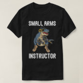 Small Arms Instructor Rex Dinosaur Pistool voor Fi T-shirt (Design voorkant)