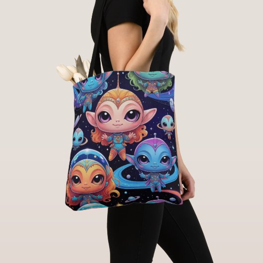 Small Multi-Coloured Aliens in Space Tote Bag (Dichtbij)